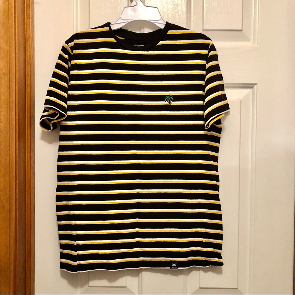 Men’s’ size Small t-shirt by Westy 🌻